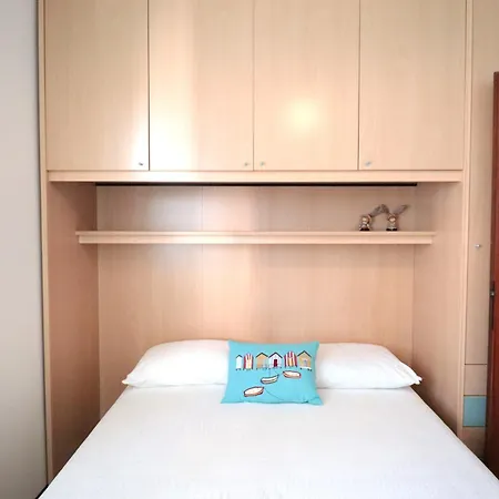 Benelux Rubino 16 Apartamento *