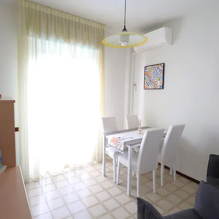 Benelux Rubino 16 Apartment Lido di Jesolo